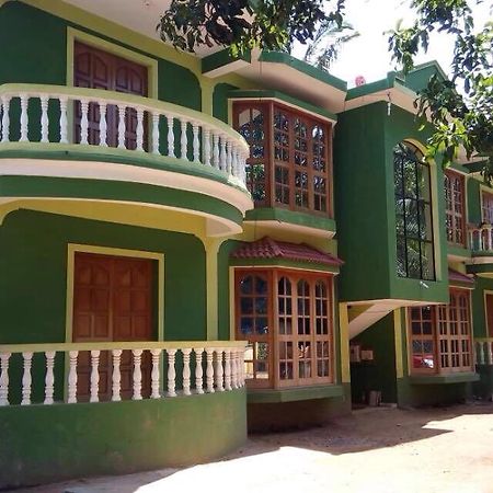J.S Holiday Guest House Calangute Extérieur photo