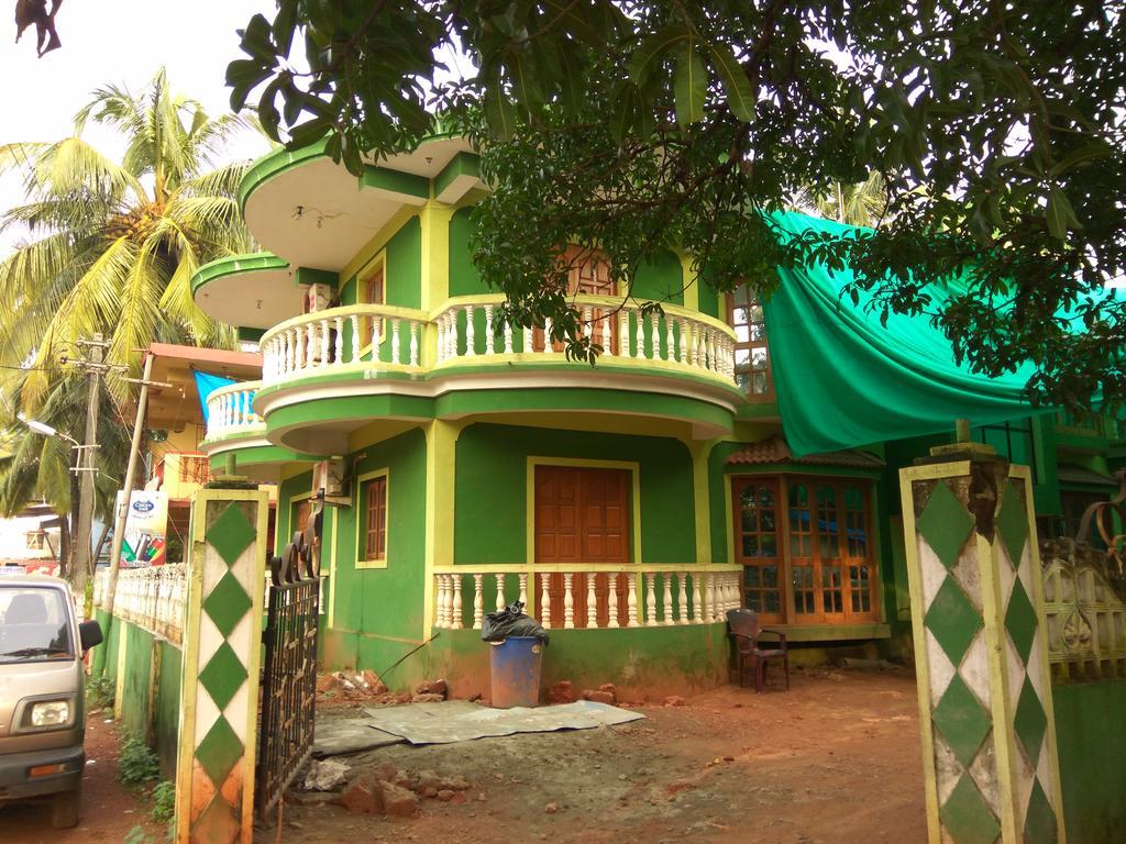 J.S Holiday Guest House Calangute Extérieur photo