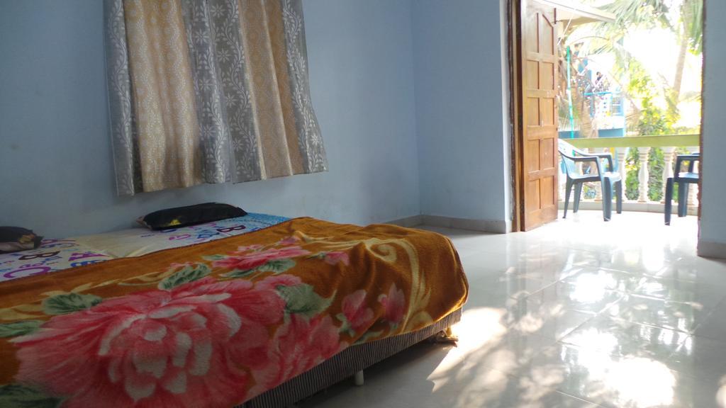 J.S Holiday Guest House Calangute Extérieur photo