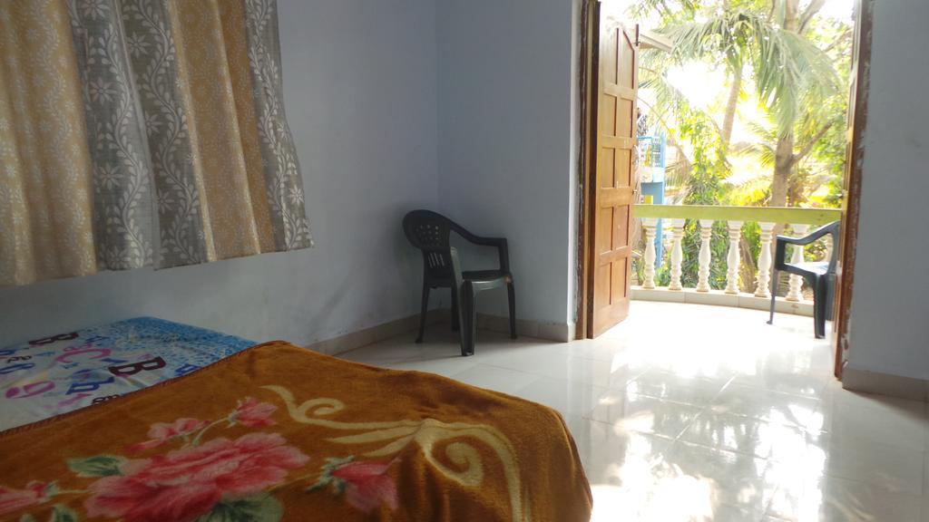 J.S Holiday Guest House Calangute Extérieur photo