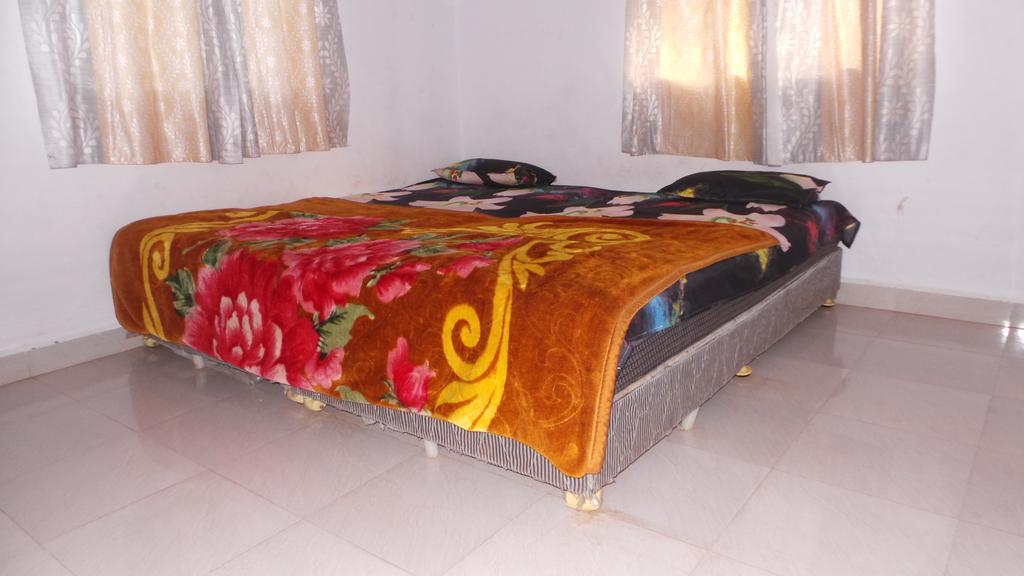 J.S Holiday Guest House Calangute Extérieur photo